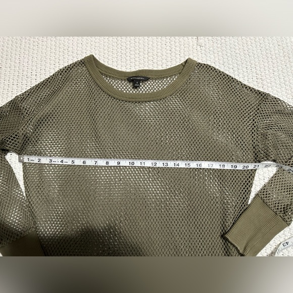 Banana Republic Oversized Mesh Sweatshirt Size M - Picture 5 of 6
